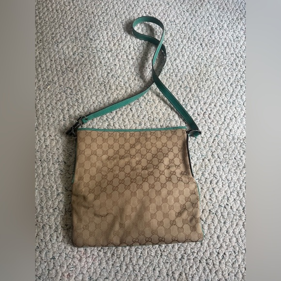 Gucci Crossbody Bag - Picture 2 of 9